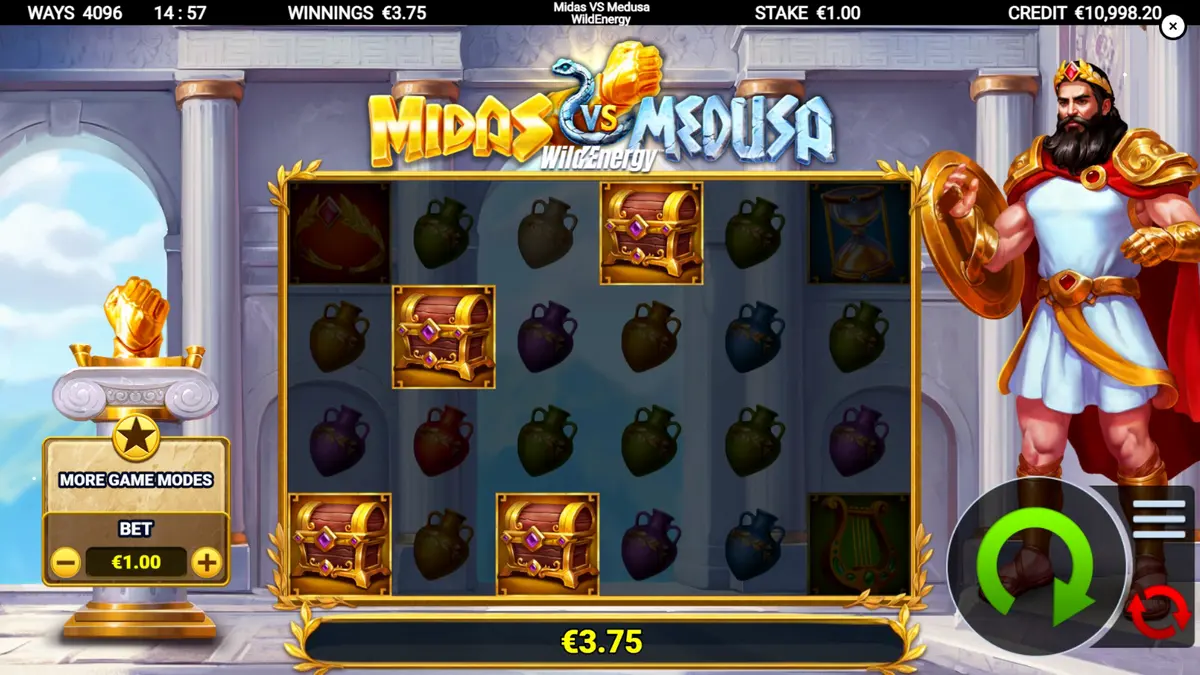 Tampilan visual slot Midas VS Medusa WildEnergy dengan elemen emas dan mitologi